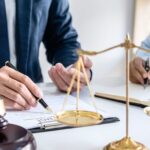How a Personal Injury Lawyer Helps You Win